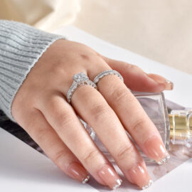 2Pcs Princess Cut Cubic Zirconia Wedding Rings Set