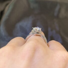 1.0CT Moissanite Engagement Ring